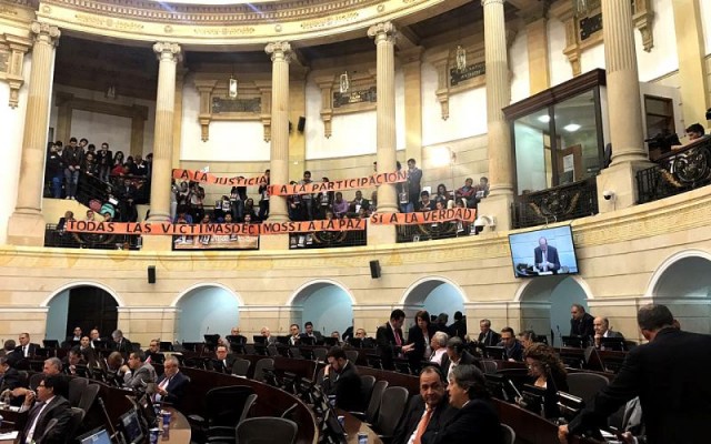Decreto que suspende órdenes de captura a fuerza pública es inconstitucional