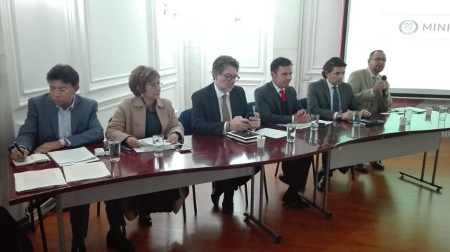 Organizaciones denuncian persistencia del paramilitarismo y falta de voluntad estatal para su judicialización y desmantelamiento