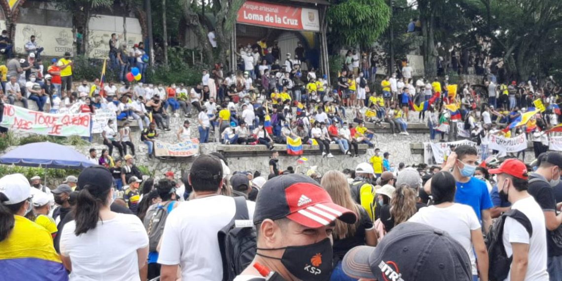 S.O.S CALI EN MANOS DE LA FUERZA PÚBLICA PARO NACIONAL 29A